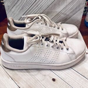Adidas Advantage Clean White & Gold Accent Sneakers Casual Tennis Shoes